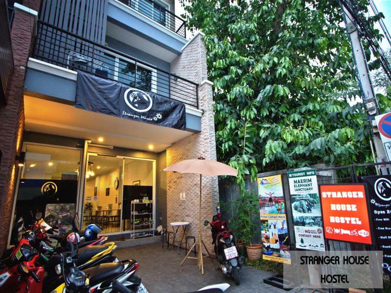 Stranger House Vandrerhjem Chiang Mai Eksteriør bilde