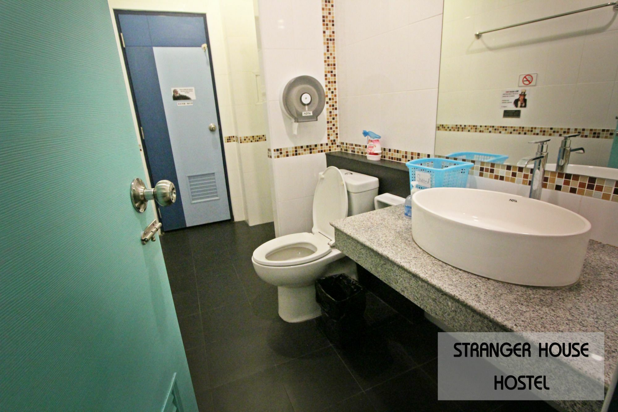 Stranger House Vandrerhjem Chiang Mai Eksteriør bilde