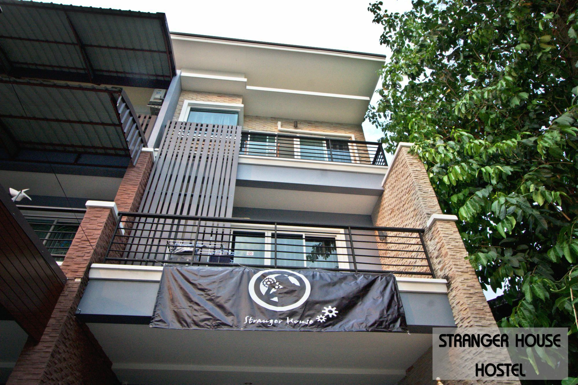 Stranger House Vandrerhjem Chiang Mai Eksteriør bilde